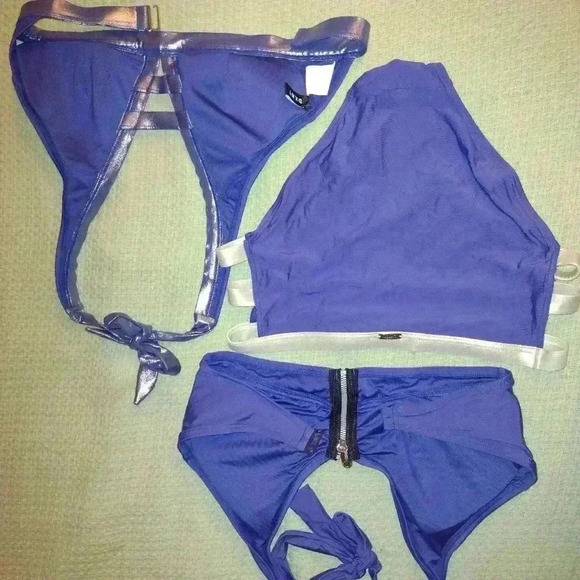 DKNY swimming suits sz s excellent condition - Picture 2 of 2